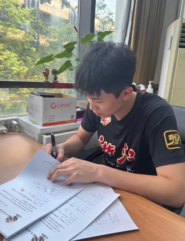 去美国打球 去美国打球