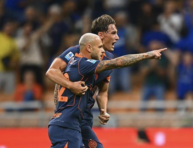 药厂, 苏契奇做球