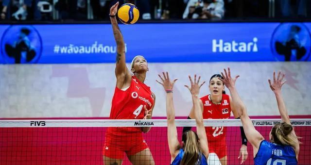 砸钱搞联赛, amp, 就靠俩超级